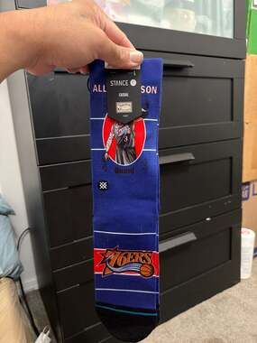 Stance NBA Philadelphia 76ers Allen Iverson 'Big Head' Hardwood Classics Crew So